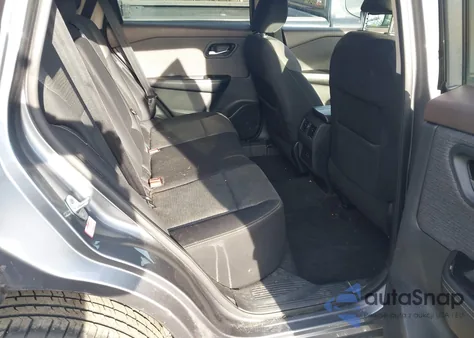 2022 Nissan Rogue Sv Fwd z USA, uszkodzony, nr VIN 5N1BT3BA0NC686372